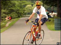 O virtual candidato democrata à presidência dos EUA, John Kerry