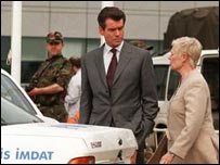 Pierce Brosnan and Judi Dench in Swindon (C) Calyx