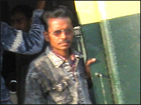 रेल यात्री विवेक चौधरी