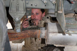 Women fighting in Iraq - Lance Cpl Lisa Seaman, 22, mechanic. Photo copyright Jenny Matthews