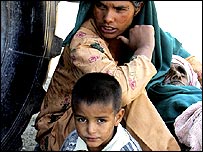 Oběti zemětřesení v Kašmíru