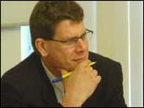 Ông Jonathan Pincus