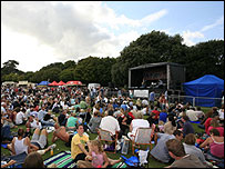 West Field stage Poole Park Fest '06