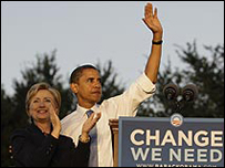 Ông Obama và bà Clinton