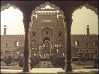 لاہور کی بادشاہی مسجد ایک نوجوان فوٹوگرافر کی نظر میں