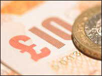 close up of £10 note 