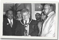 Mohammed Sarul Islam, Delme Bowen a Faiz Belal