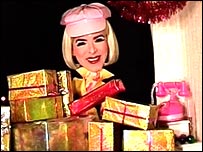 Clementine does her Christmas shopping