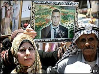 Palestinos protestam em Ramallah pedindo que Israel liberte prisioneiros