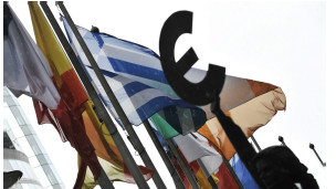 欧盟27个成员国的经济规模也缩减了0.2%