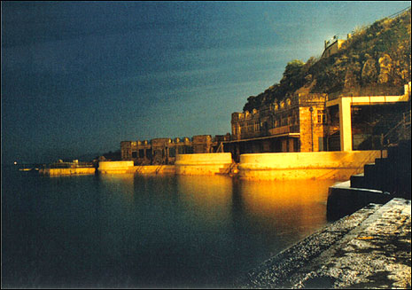 A view towards Tinside Pool