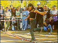 مقابلے میں شریک ایک خاتون