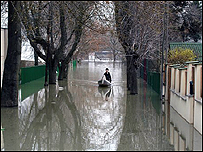 Vítima das cheias na Hungria