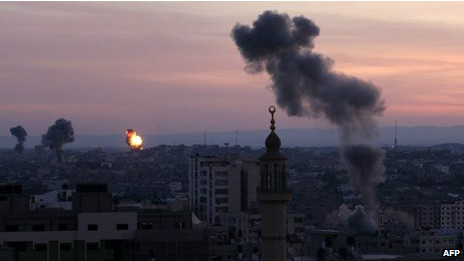 حمله هوایی به شهر غزه 