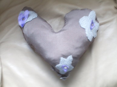 Heart pillow