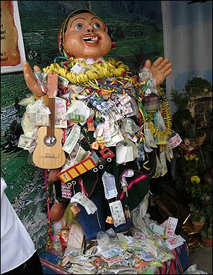 Un muñeco que representa al dios Tunupa