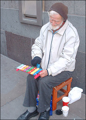 Xylophone man - Frank Robinson