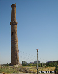 یکی از منارهای باقی مانده از مجموعه تاریخی مصلای هرات