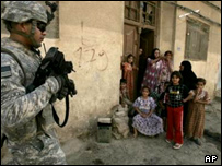 سرباز آمریکایی در بغداد