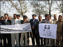 د رسنيو استازي د اجمل وژنې ته په غبرگون کې له طالبانو څخه د خبر اخيستلو پرېکون اعلانوي