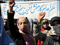 تظاهرات علیه حکم اعدام کامبخش