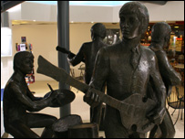 Beatles sculpture in Cavern Walks