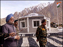 सियाचिन में मनमोहन सिंह