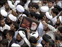 هواداران آيت الله خامنه ای