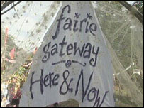 Fairie gateway sign