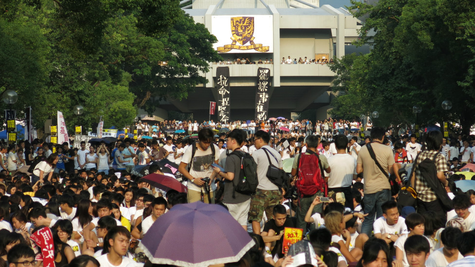 香港中文大學「百萬大道」上參與罷課集會的學生(22/9/2014)