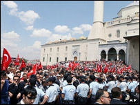 مراسم تشییع جنازه قربانیان حمله پ ک ک