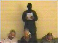 Vídeo dos americanos e britânico seqüestrados