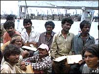 ماہی گیر اکثر بین الاقوامی سمندری حدود کا پتہ نہیں لگاپاتے