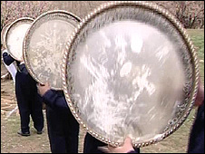 نمایی از فیلم"دف" به کارگردانی"بهمن قبادی"