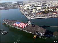 porta-avioes americano no Iraque