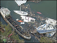 Lodě u Kingstonu zničené vichrem