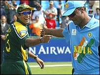 وسیم آجکل ایک بھارتی ٹی وی چینل کے لیے کام کر رہے ہیں