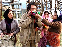 بهرام رادان و فاطمه معتمد آريا در نمايی از گيلانه