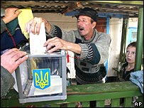 رای دهندگان در اوکراين 