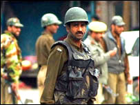 کشمیر میں ہندوستانی فوجی فائل فوٹو