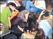 Cảnh sát khám vũ trường New Century