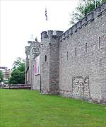 Castell Caerdydd