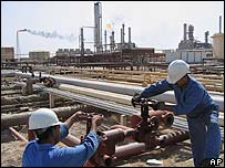 Irak'ta petrol tesisleri