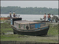 बांग्लादेश में नौका (फ़ाइल फ़ोटो)