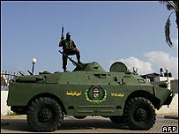 تانک و شبه نظامی حماس در غزه