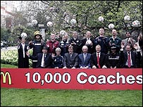 麦当劳赞助足球