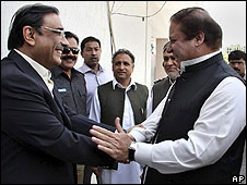 نواز شریف( راست) و آصف علی زرداری