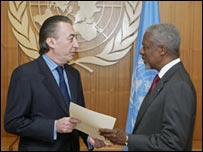 César Mayoral e Kofi Annan