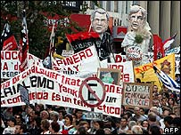 Biểu tình chống ông Bush ở Montevideo