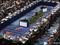 سیاست های بانک جهانی مورد انتقاد قرار گرفته است